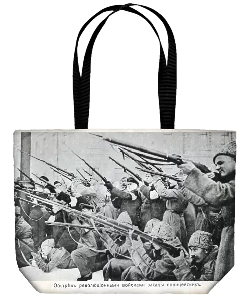 Revolutionaries armed with rifles, Russian Revolution, October 1917