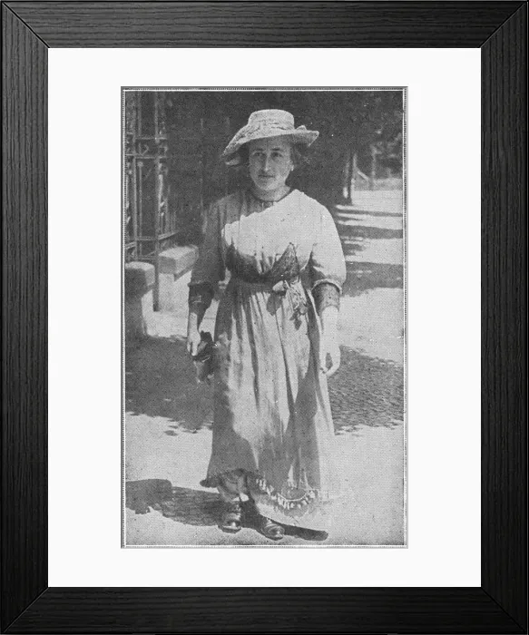 Framed Print : Rosa Luxemburg, c1907 Framed Print : Rosa Luxemburg, c1907