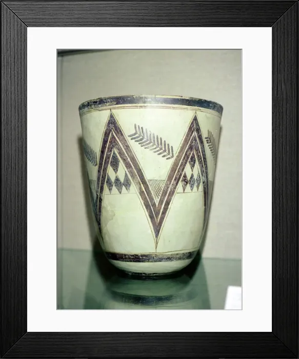 Framed Print : Vase with geometric decoration, Susa, Iran Framed Print : Vase with geometric decoration, Susa, Iran