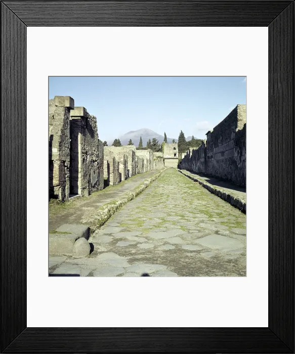 Framed Print : A Pompeii street with Vesuvius in the distance, Italy Framed Print : A Pompeii street with Vesuvius in the distance, Italy