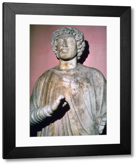 Framed Print : A muncipal magistrates statue, 4th century Framed Print : A muncipal magistrates statue, 4th century