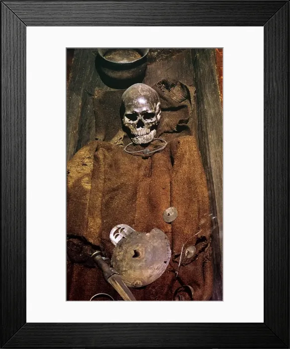Framed Print : Early bronze age burial from Denmark, 16th century BC Framed Print : Early bronze age burial from Denmark, 16th century BC