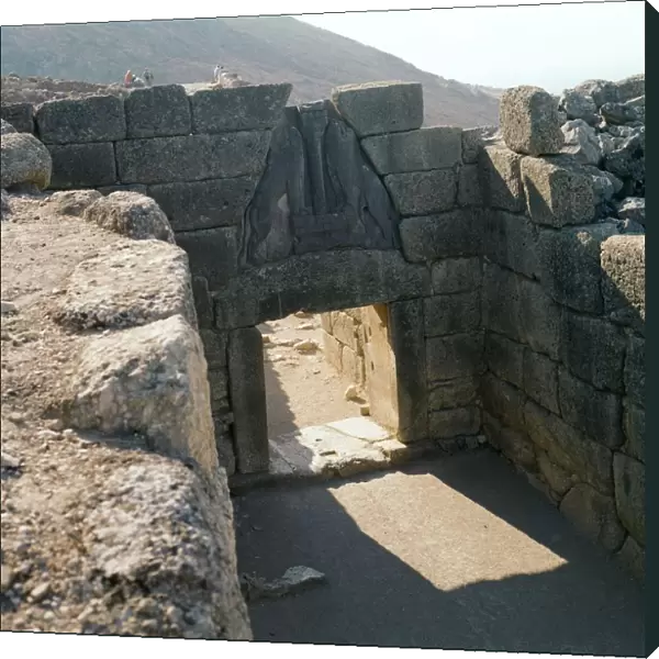 The lion gate at Mycenae, 13th century BC