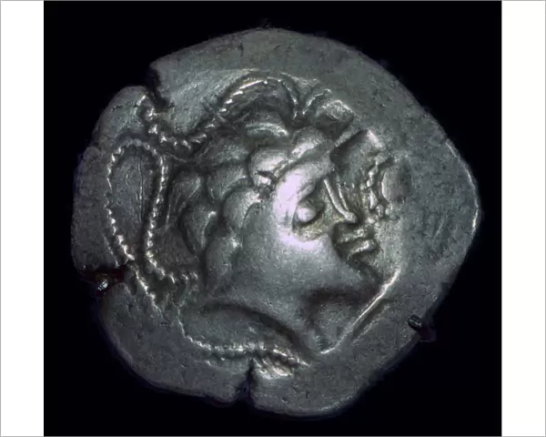 Gold stater of the  /  issued by Namnetes, 2nd century