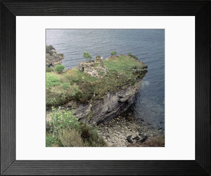 Framed Print : Dun Gruigaig, a promontory fort on the Isle of Skye Framed Print : Dun Gruigaig, a promontory fort on the Isle of Skye
