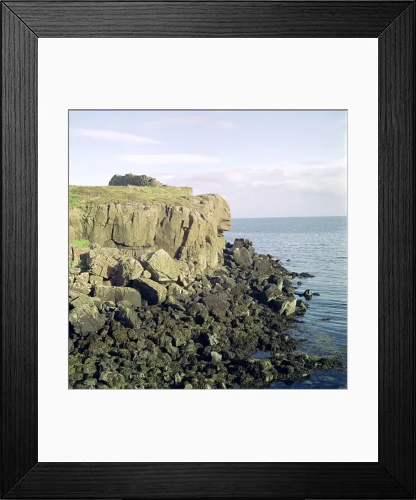 Framed Print : Ruadha A Dunain, a promontory fort on the Isle of Skye Framed Print : Ruadha A Dunain, a promontory fort on the Isle of Skye
