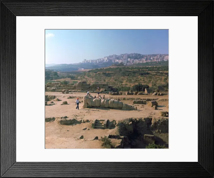 Framed Print : Greek temple of Olympian Zeus on Sicily, 5th century Framed Print : Greek temple of Olympian Zeus on Sicily, 5th century