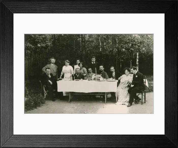 Framed Print : Visitors with Russian author Alexander Kuprin and his family, Gatchina, Russia, early 20th century Framed Print : Visitors with Russian author Alexander Kuprin and his family, Gatchina, Russia, early 20th century