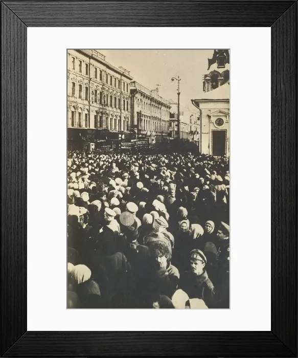 Framed Print : Revolutionary crowds at the Tverskaya, Moscow, Russia, c1905-c1917(?) Framed Print : Revolutionary crowds at the Tverskaya, Moscow, Russia, c1905-c1917(?)