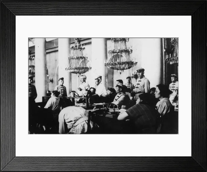 Framed Print : Trial of leaders of the Socialist-Revolutionary Party, Moscow, Russia, August 1922 Framed Print : Trial of leaders of the Socialist-Revolutionary Party, Moscow, Russia, August 1922