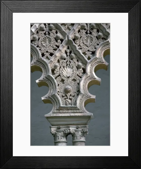 Framed Print : Decoration in the court of the maidens in the Alcazar, 14th century Framed Print : Decoration in the court of the maidens in the Alcazar, 14th century