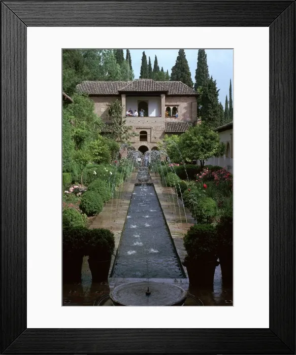 Framed Print : Generalife, Moorish Gardens, in Grenada, 14th century Framed Print : Generalife, Moorish Gardens, in Grenada, 14th century