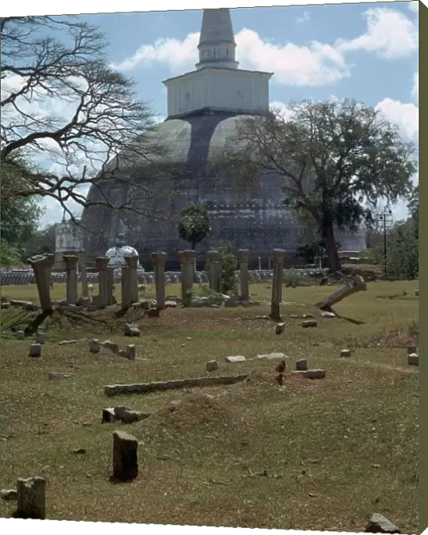 Ruvanvaliseya at Anuradhapura, 2nd century