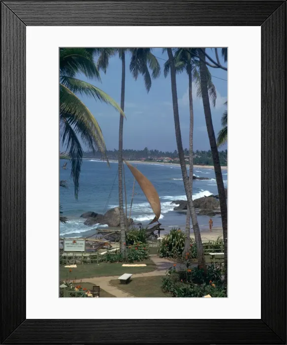 Framed Print : Mount Lavinia in Sri Lanka. Artist: CM Dixon Framed Print : Mount Lavinia in Sri Lanka. Artist: CM Dixon