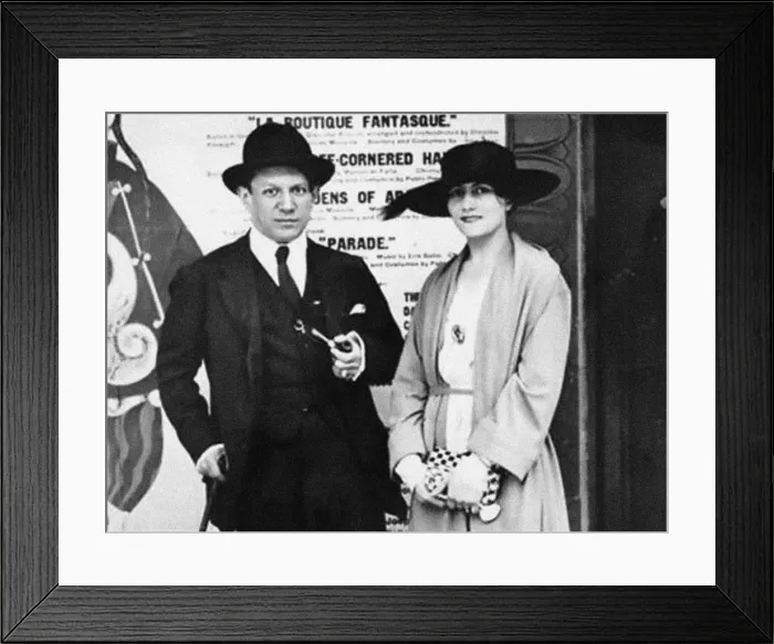 Framed Print : Pablo Picasso and Olga Khokhlova, c. 1918 Framed Print : Pablo Picasso and Olga Khokhlova, c. 1918