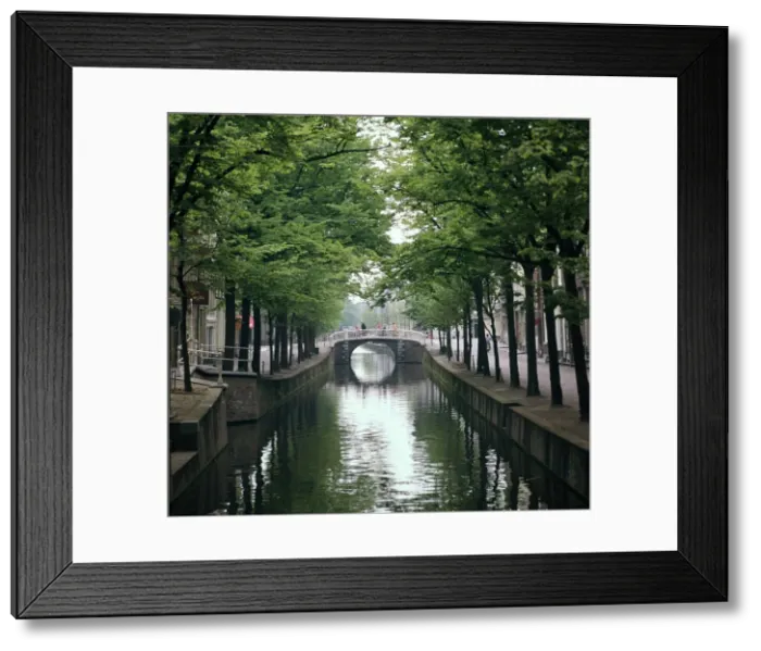 Framed Print : Canal in Oude, Delft. Artist: CM Dixon Framed Print : Canal in Oude, Delft. Artist: CM Dixon
