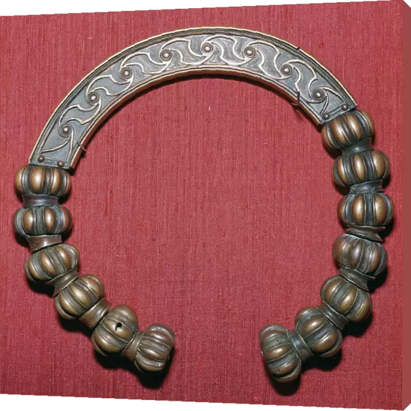 Bronze Celtic torc, 1st century