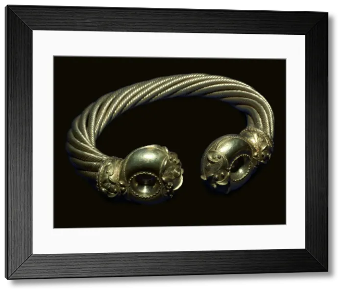 Framed Print : Snettisham Great Torc, Iron Age, c75 BC Framed Print : Snettisham Great Torc, Iron Age, c75 BC