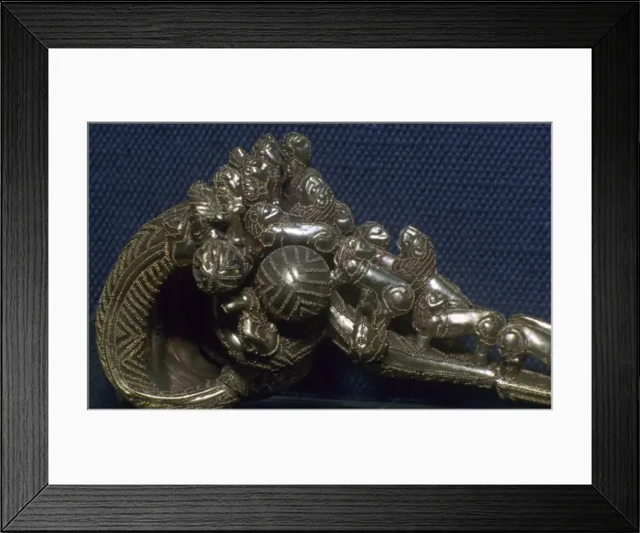Framed Print : Detail of an Etruscan gold fibula showing gold working techniques, 7th century BC Framed Print : Detail of an Etruscan gold fibula showing gold working techniques, 7th century BC