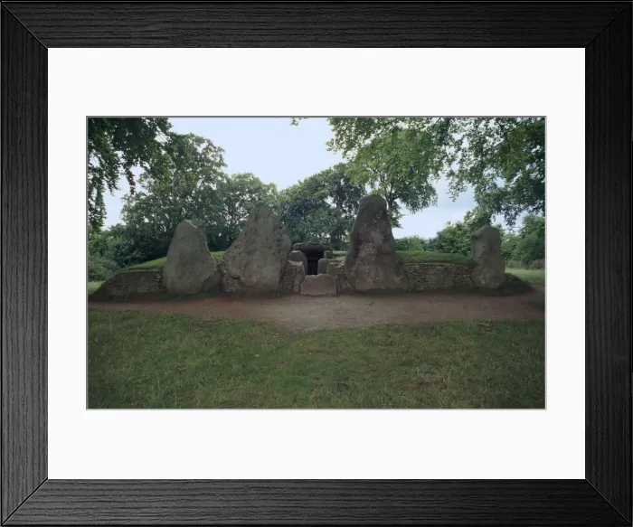 Framed Print : Waylands Smithy Neolithic Long Barrow, 36th century BC Framed Print : Waylands Smithy Neolithic Long Barrow, 36th century BC