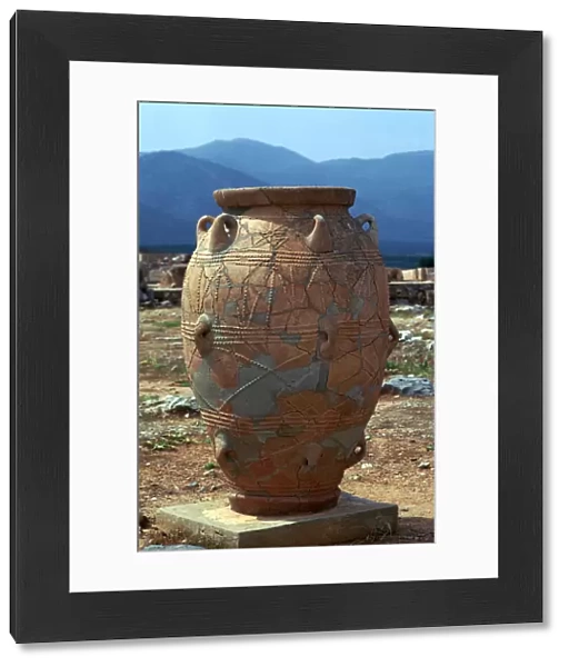 Giant storage jar at the Minoan royal palace at Mallia