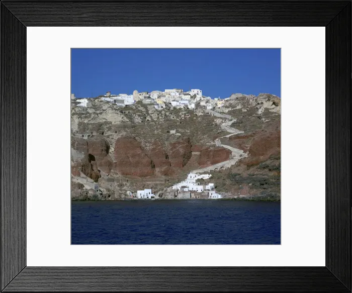 Framed Print : The town of Oia on Santorini Framed Print : The town of Oia on Santorini