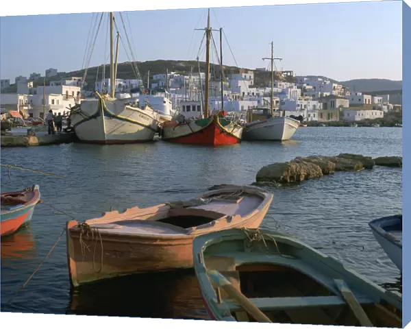 Noussa harbour in the evening