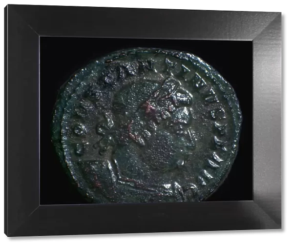 Bronze coin of Constantine, 4th century