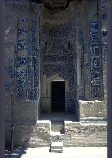 Tomb in the Sha-I-Zindeh Mausoleum, 14th century