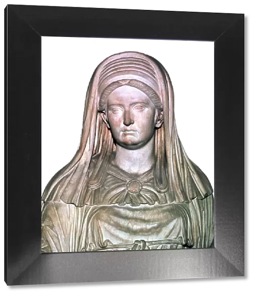 Roman statue of the High Priestess of Vesta