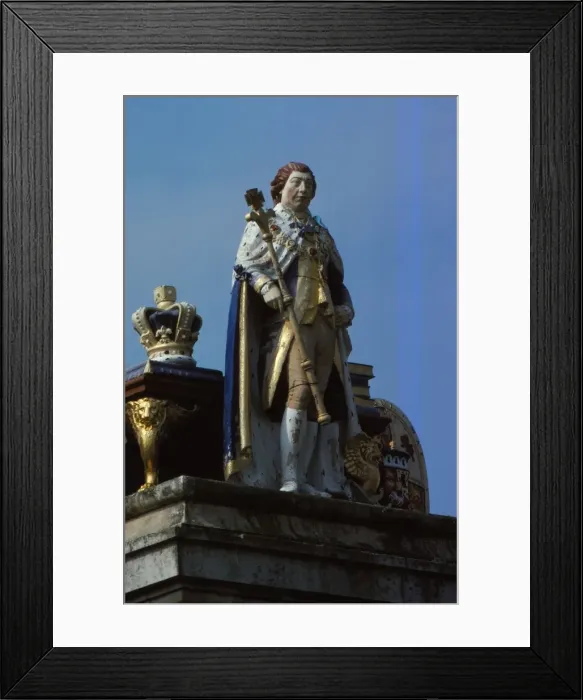 Framed Print : Statue of King George III, Weymouth, Dorset, 20th century. Artist: CM Dixon Framed Print : Statue of King George III, Weymouth, Dorset, 20th century. Artist: CM Dixon