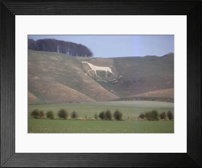 Framed Print : White House at Cherhill, Wiltshire, England, 20th century. Artist: CM Dixon Framed Print : White House at Cherhill, Wiltshire, England, 20th century. Artist: CM Dixon