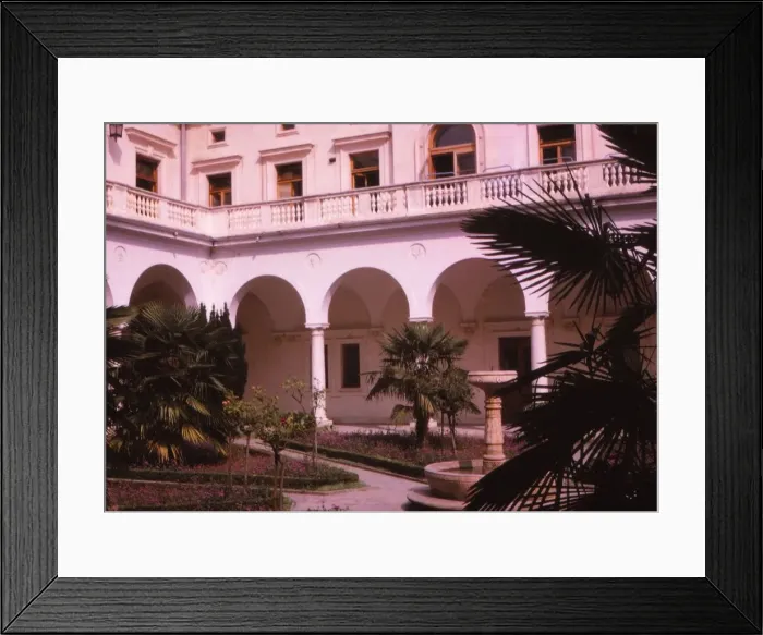 Framed Print : Tsars Winter Palace, Yalta, 20th century. Artist: CM Dixon Framed Print : Tsars Winter Palace, Yalta, 20th century. Artist: CM Dixon