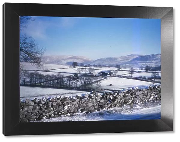 Winter Snow on the Pennines in Kirkby Lonsdale, Cumbria, England, 20th century. Artist: CM Dixon