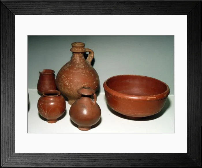 Framed Print : Roman pots from Reins, Terra Sigillata, France, 4th century Framed Print : Roman pots from Reins, Terra Sigillata, France, 4th century