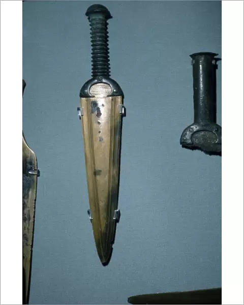Metal hilted dagger, Neunheiligen, Bronze Age, Germany, 2500-1800 BC