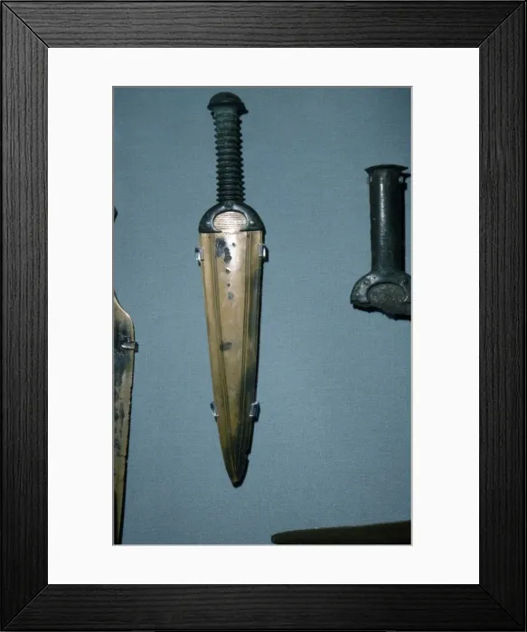 Framed Print : Metal hilted dagger, Neunheiligen, Bronze Age, Germany, 2500-1800 BC Framed Print : Metal hilted dagger, Neunheiligen, Bronze Age, Germany, 2500-1800 BC