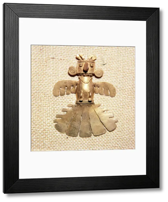 Framed Print : Gold Condor from Columbia, Pre-Columbian Framed Print : Gold Condor from Columbia, Pre-Columbian