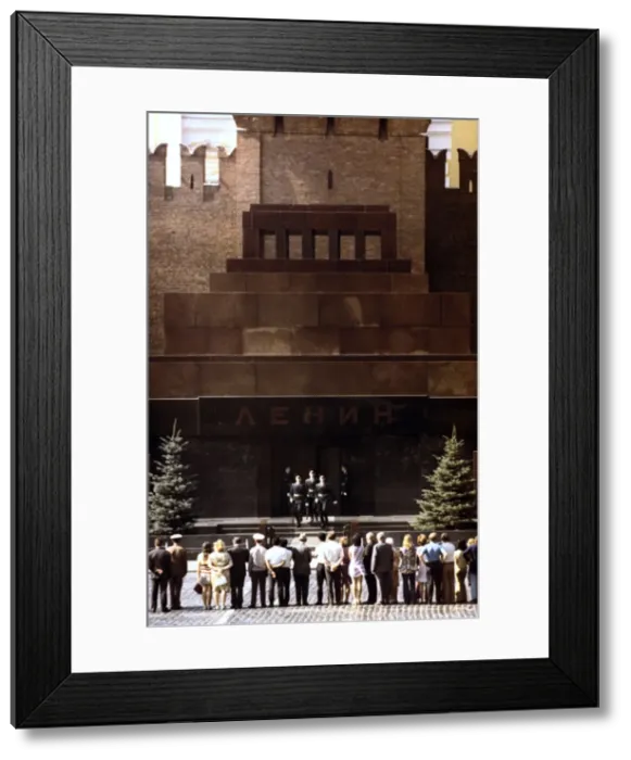 Framed Print : Changing of the guard at Lenins mausoleum, Red Square, Moscow, 1980 Framed Print : Changing of the guard at Lenins mausoleum, Red Square, Moscow, 1980