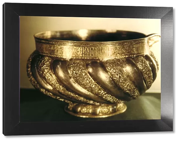 Silver bowl, 17th century