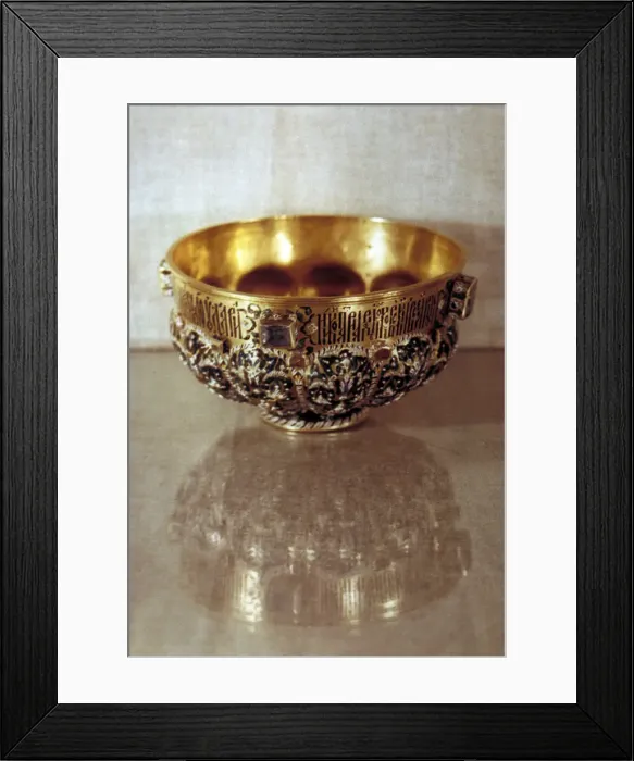 Framed Print : The gold cup of Tsar Alexis Mikhailovich, 17th century Framed Print : The gold cup of Tsar Alexis Mikhailovich, 17th century