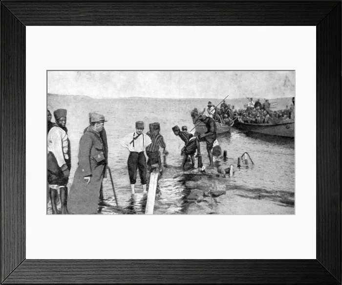 Framed Print : Senegalese soldiers embarking on the Egyptian coast, World War I, 1915 Framed Print : Senegalese soldiers embarking on the Egyptian coast, World War I, 1915