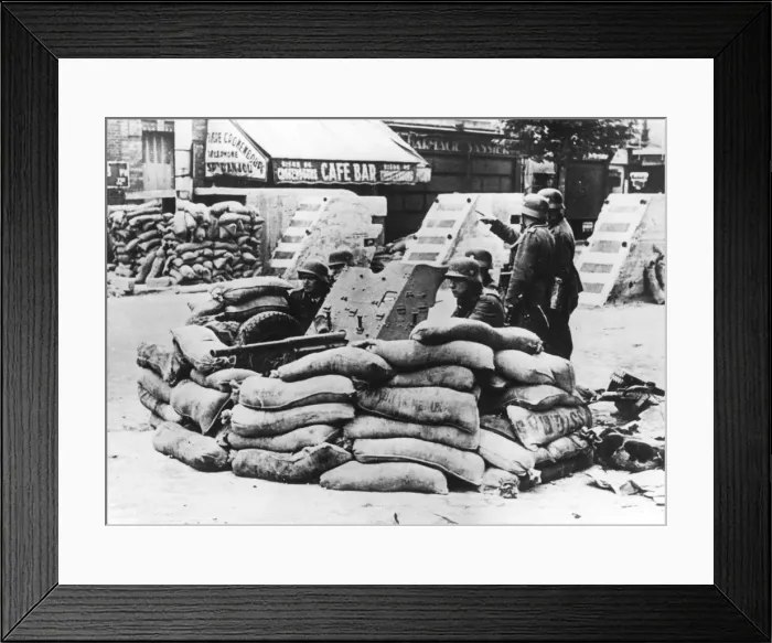 Framed Print : German soldiers with captured French barricade, near Paris, June 1940 Framed Print : German soldiers with captured French barricade, near Paris, June 1940