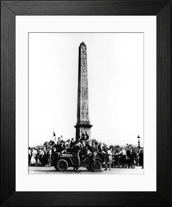 Framed Print : The liberation of Paris, August 1944 Framed Print : The liberation of Paris, August 1944