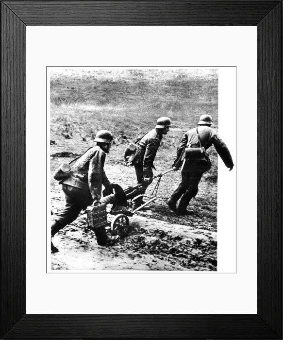 Framed Print : Russians serving in the German Army, Eastern Front, 1941-1945 Framed Print : Russians serving in the German Army, Eastern Front, 1941-1945