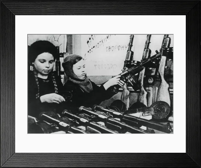 Framed Print : Young girls assembling machine guns in a Russian factory, 1943 Framed Print : Young girls assembling machine guns in a Russian factory, 1943