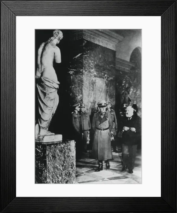 Framed Print : German Field Marshal von Rundstedt visiting the Louvre, occupied Paris, October 1940