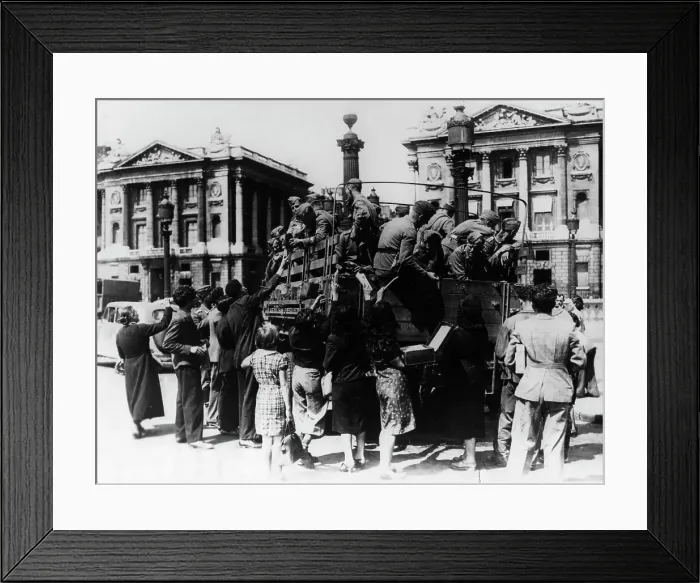 Framed Print : French street sellers offering souvenirs to a truckload of German soldiers, Paris, 27 July 1940 Framed Print : French street sellers offering souvenirs to a truckload of German soldiers, Paris, 27 July 1940