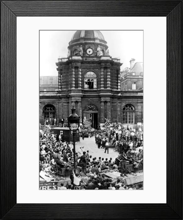 Framed Print : Evacuation of German wounded after the surrender of the Senate, liberation of Paris, August 1944