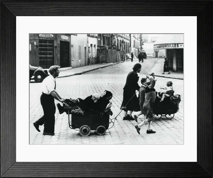 Framed Print : French refugees returning home after the fall of France to the Germans, France, July 1940 Framed Print : French refugees returning home after the fall of France to the Germans, France, July 1940